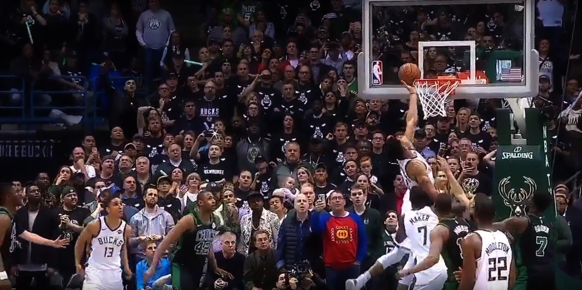 giannis-antetokounmpo-buzzer-beater-vs-boston-celtics-at-game-3-nba-playoffs-2018-milwaukee-bucks-vs-boston-celtics-22-04-2018-MAIN